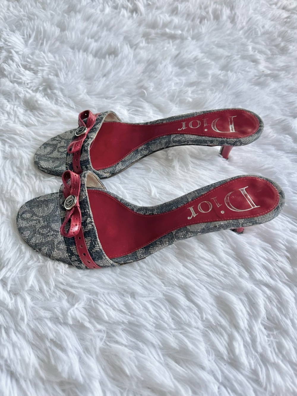 Vintage Dior red/navy bow monogram kitten sandals - Picture 6 of 7